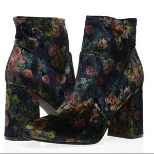 📦 Abound- Izzie Floral Boots